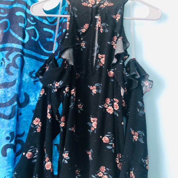 Floral blouse - Picture 3 of 6